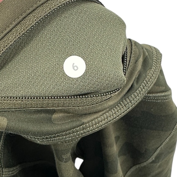 Lululemon Run inspire crop II Savasana Green Camo LUXTREME Crop Leggings Size 6 - Picture 5 of 8